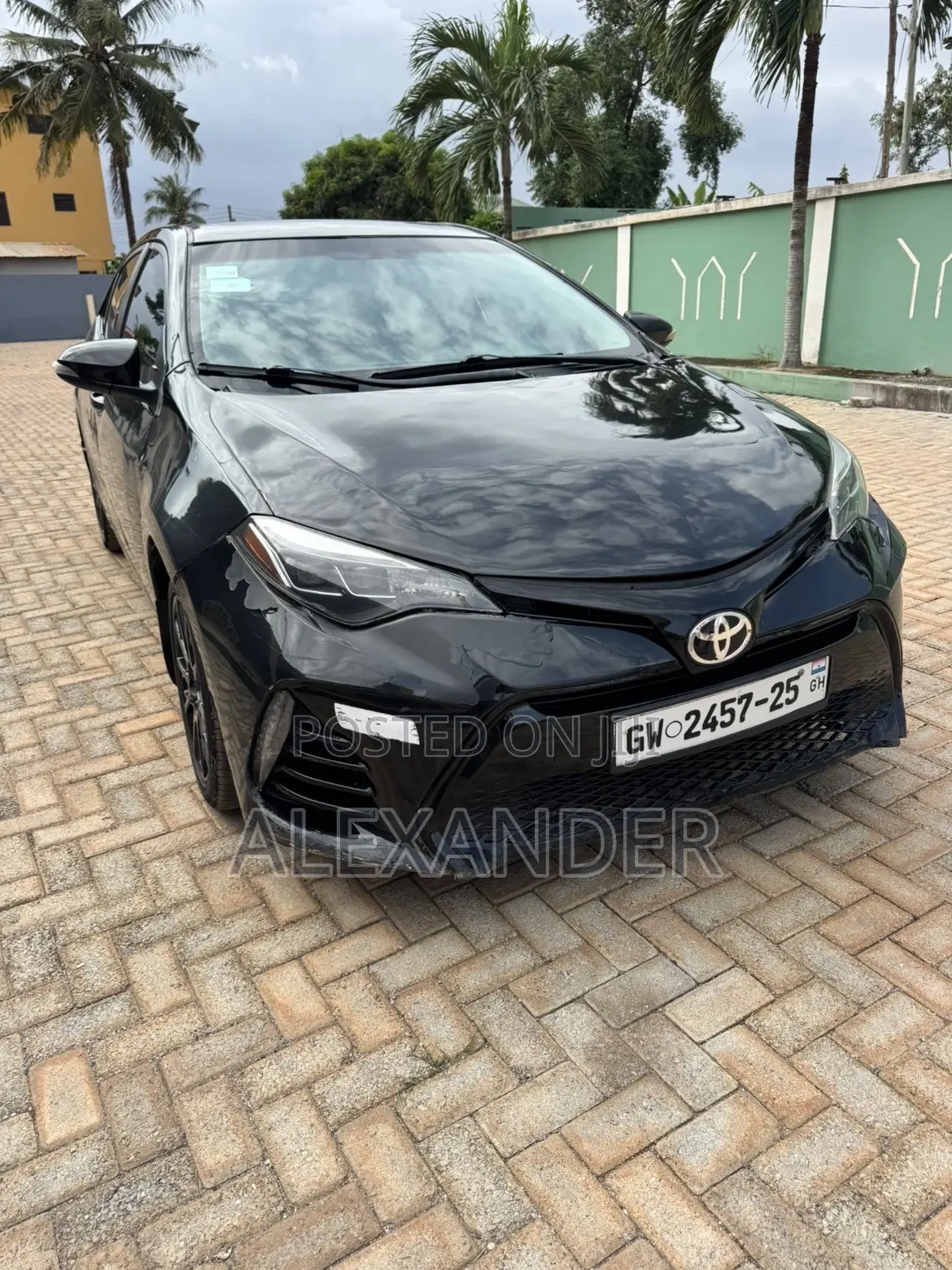 Toyota Corolla S w/Special Edition Pkg (1.8L 4cyl CVT) 2016 Black