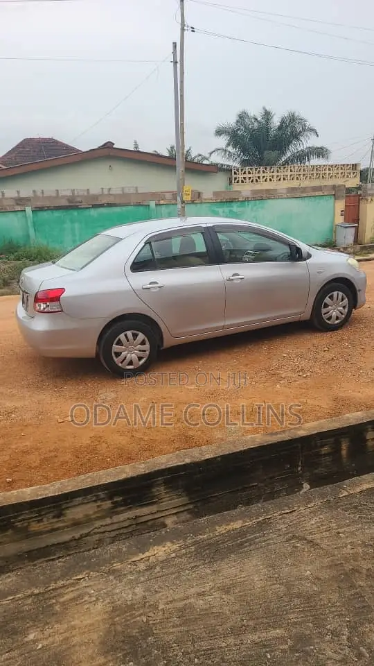 Toyota Belta 2008 Silver
