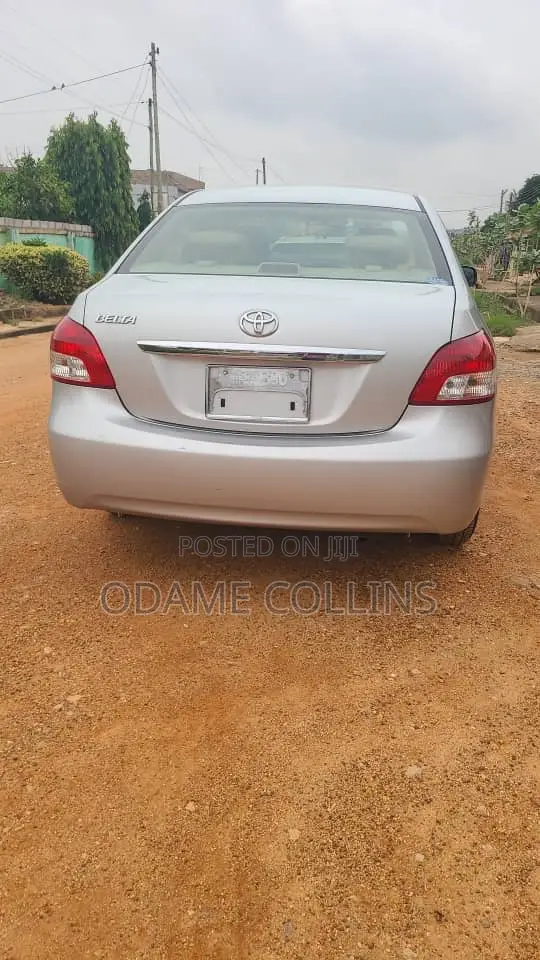 Toyota Belta 2008 Silver