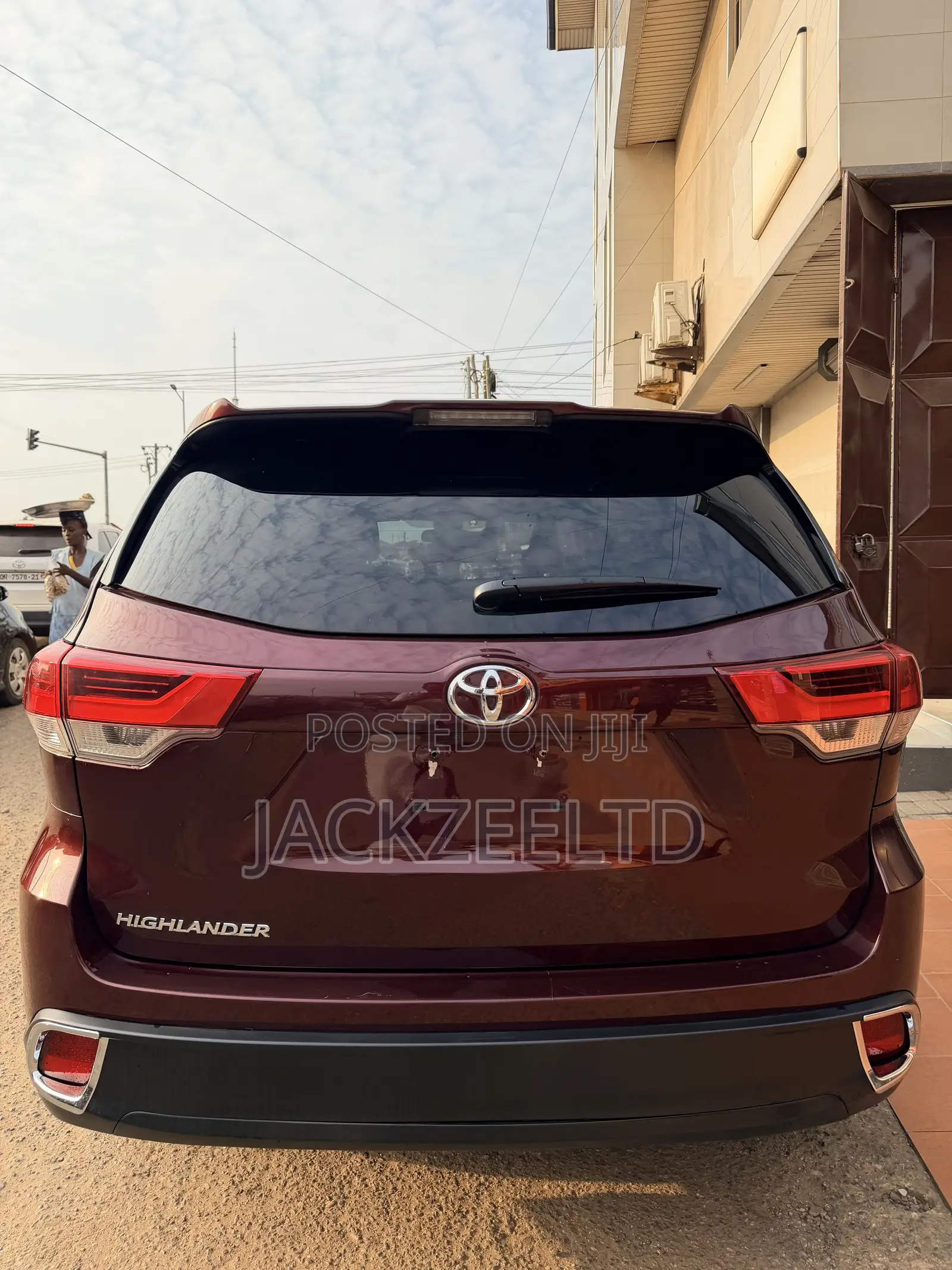 Toyota Highlander LE 2019 Burgundy