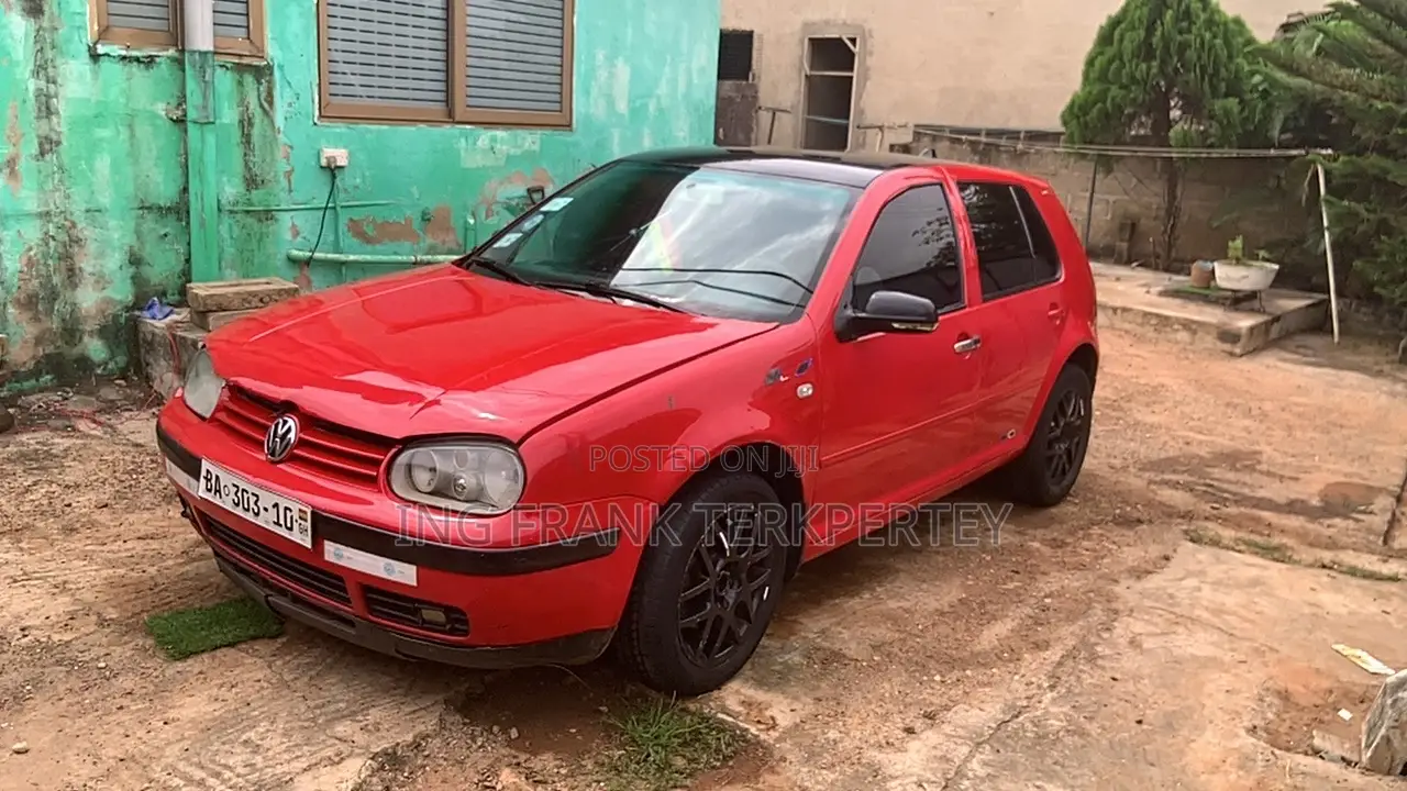 Volkswagen Golf 2002 Red