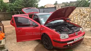 Volkswagen Golf 2002 Red