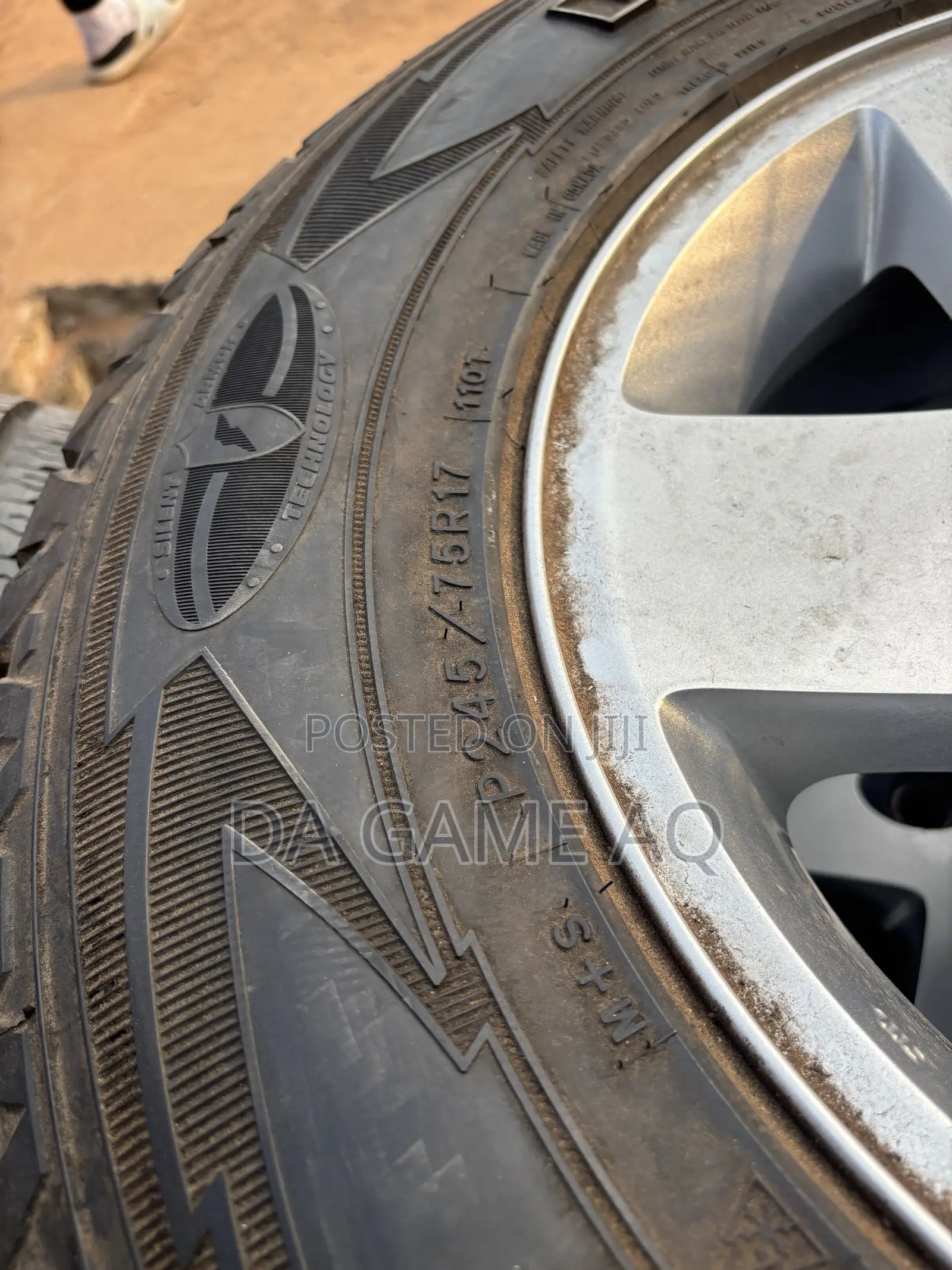Jeep Rim With Tyres