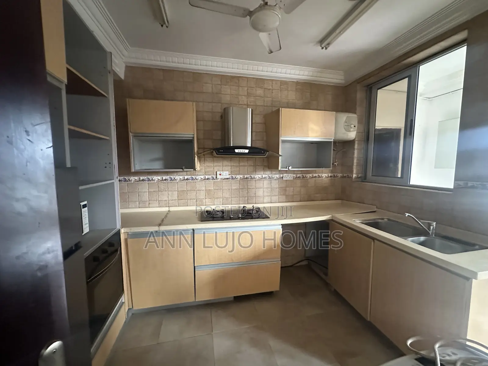 3bdrm Apartment in Airport Residential Area for rent