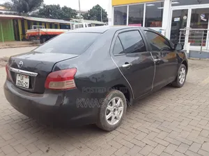 Toyota Belta 2010 Black
