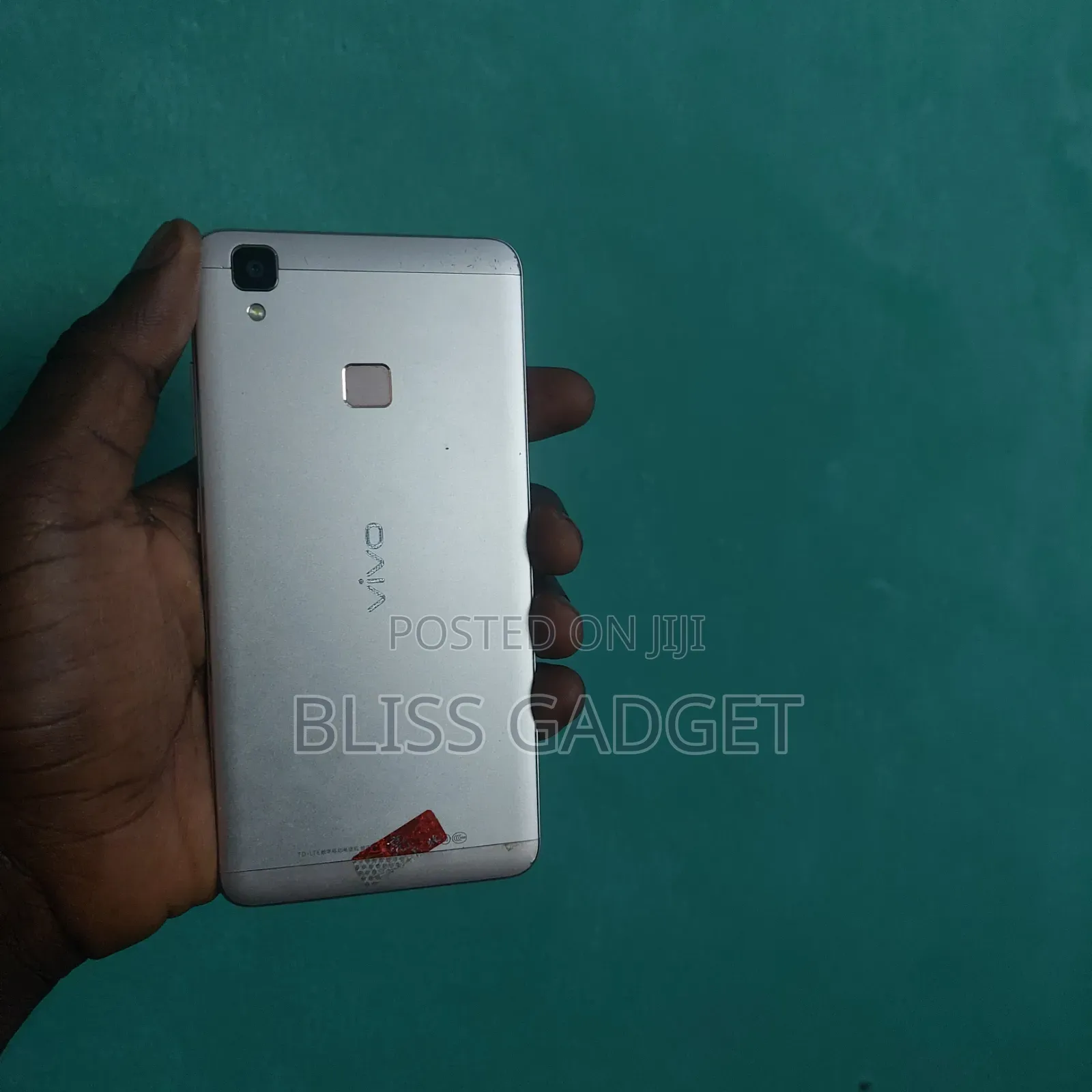 Vivo V3Max 128 GB Gold