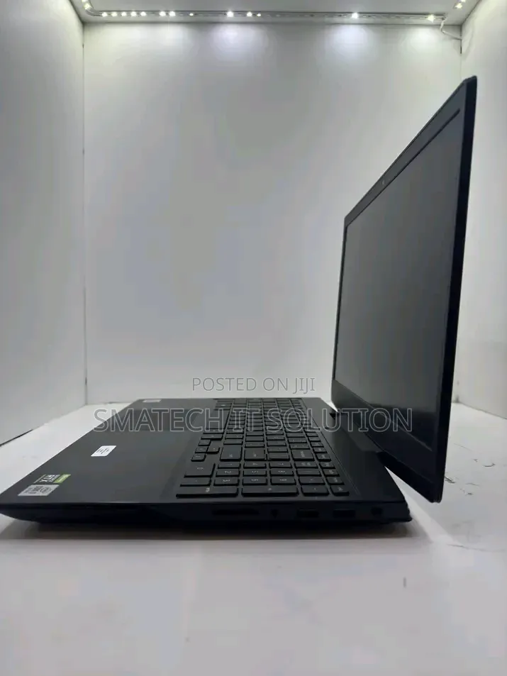 Laptop Dell G5 15 5500 8GB Intel Core i7 SSD 1T