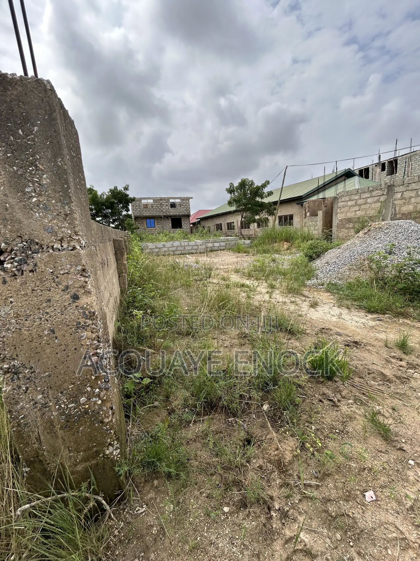Half Plot With Footings