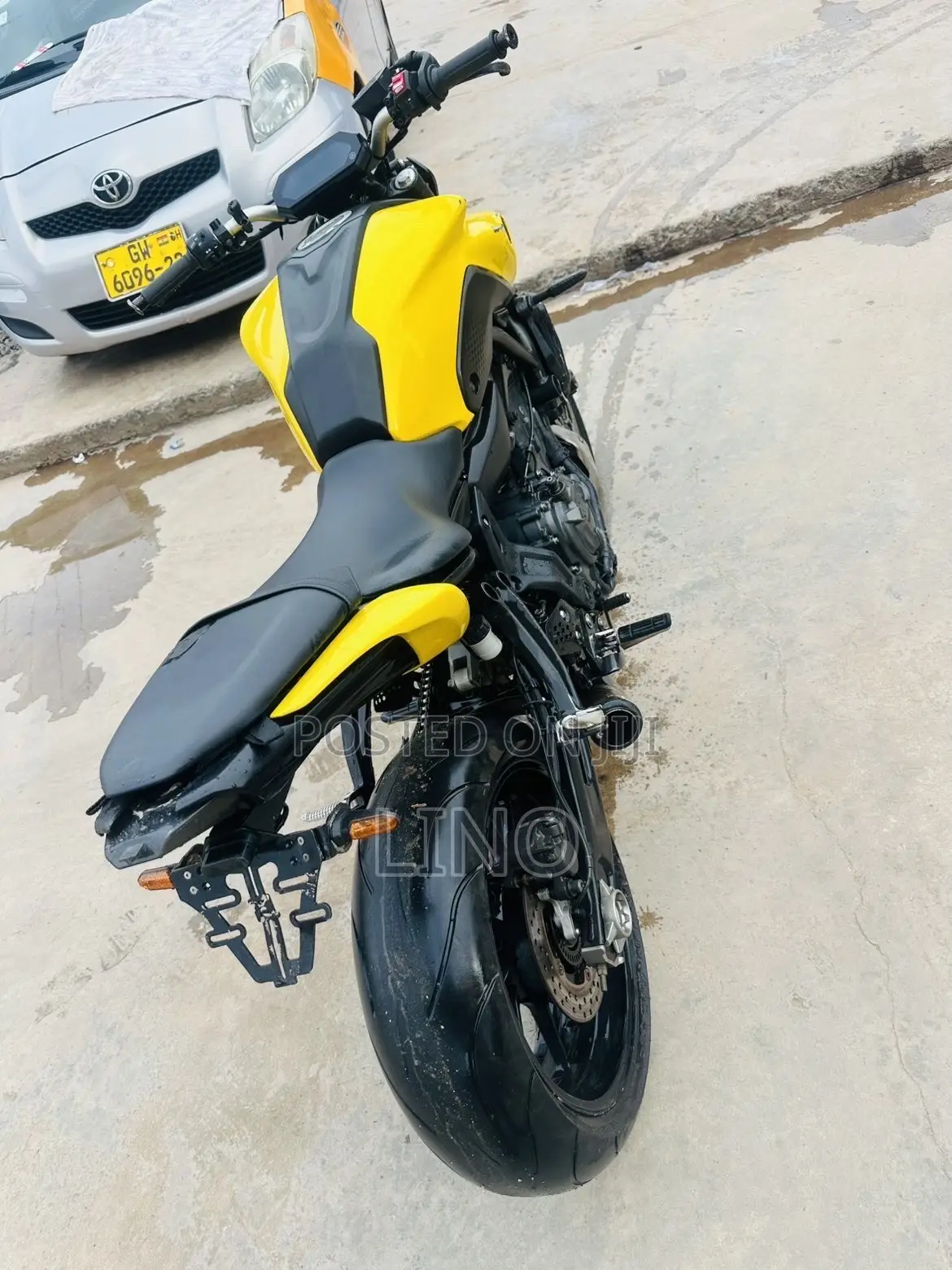 Yamaha FZ 2022 Yellow