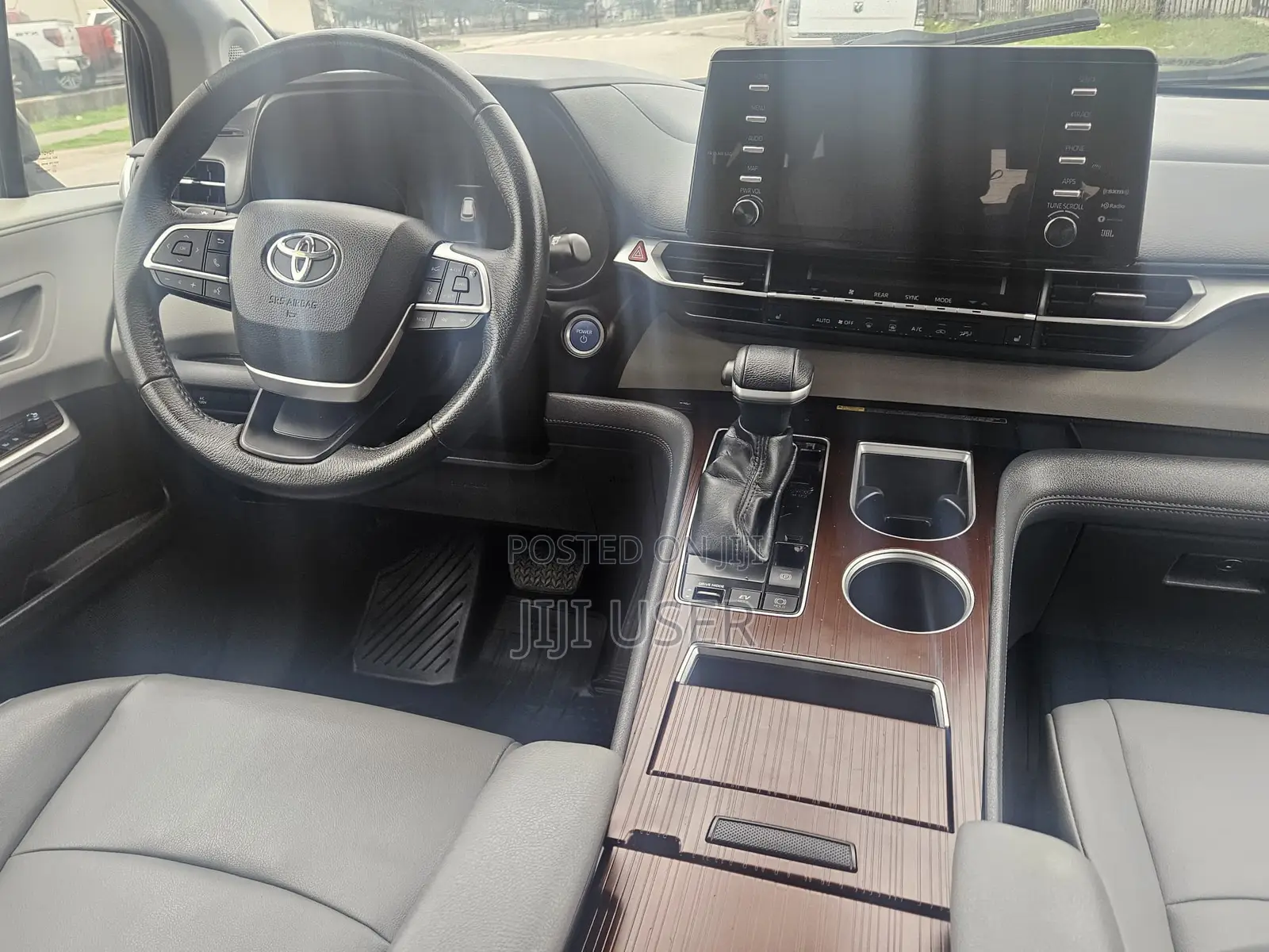 Toyota Sienna Limited 2022 Green