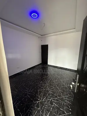 1bdrm Room & Parlour in Weija, Choice, Old Barrier for rent