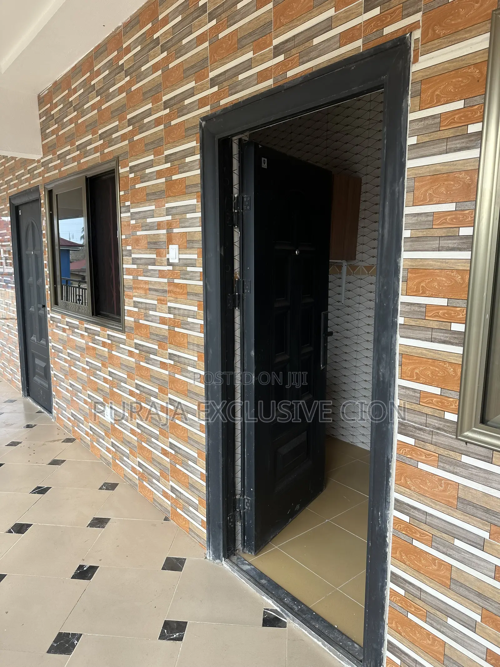 1bdrm Room & Parlour in Weija, Choice, Old Barrier for rent
