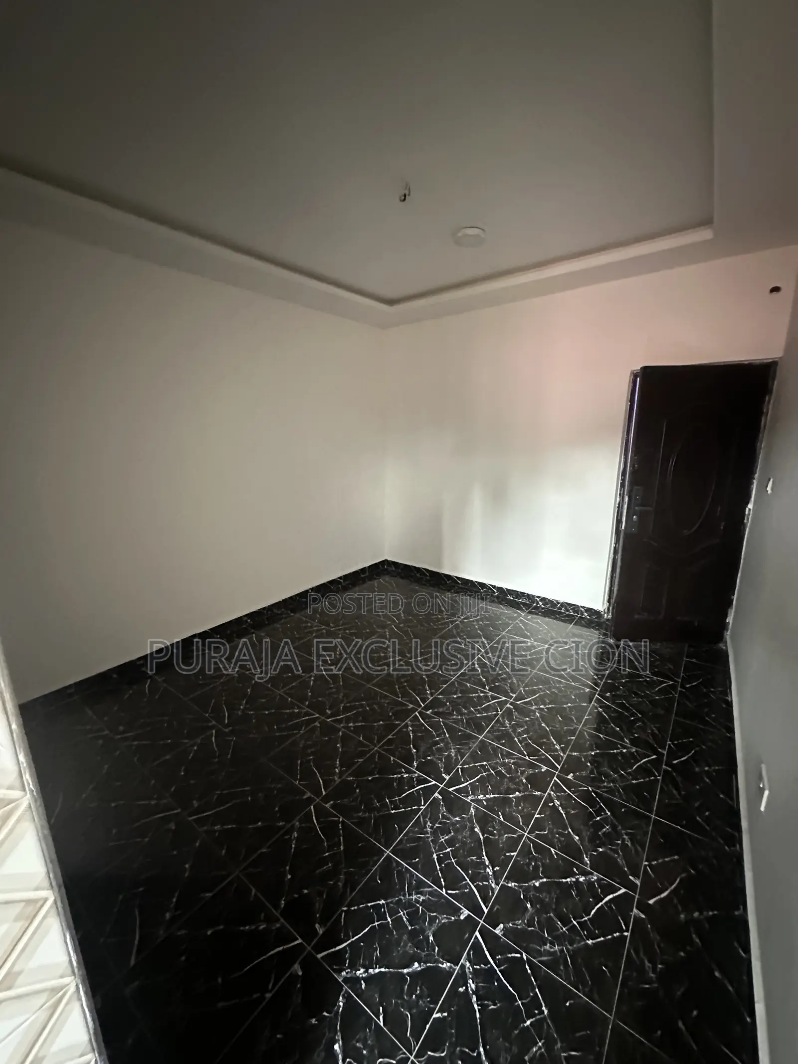 1bdrm Room & Parlour in Weija, Choice, Old Barrier for rent