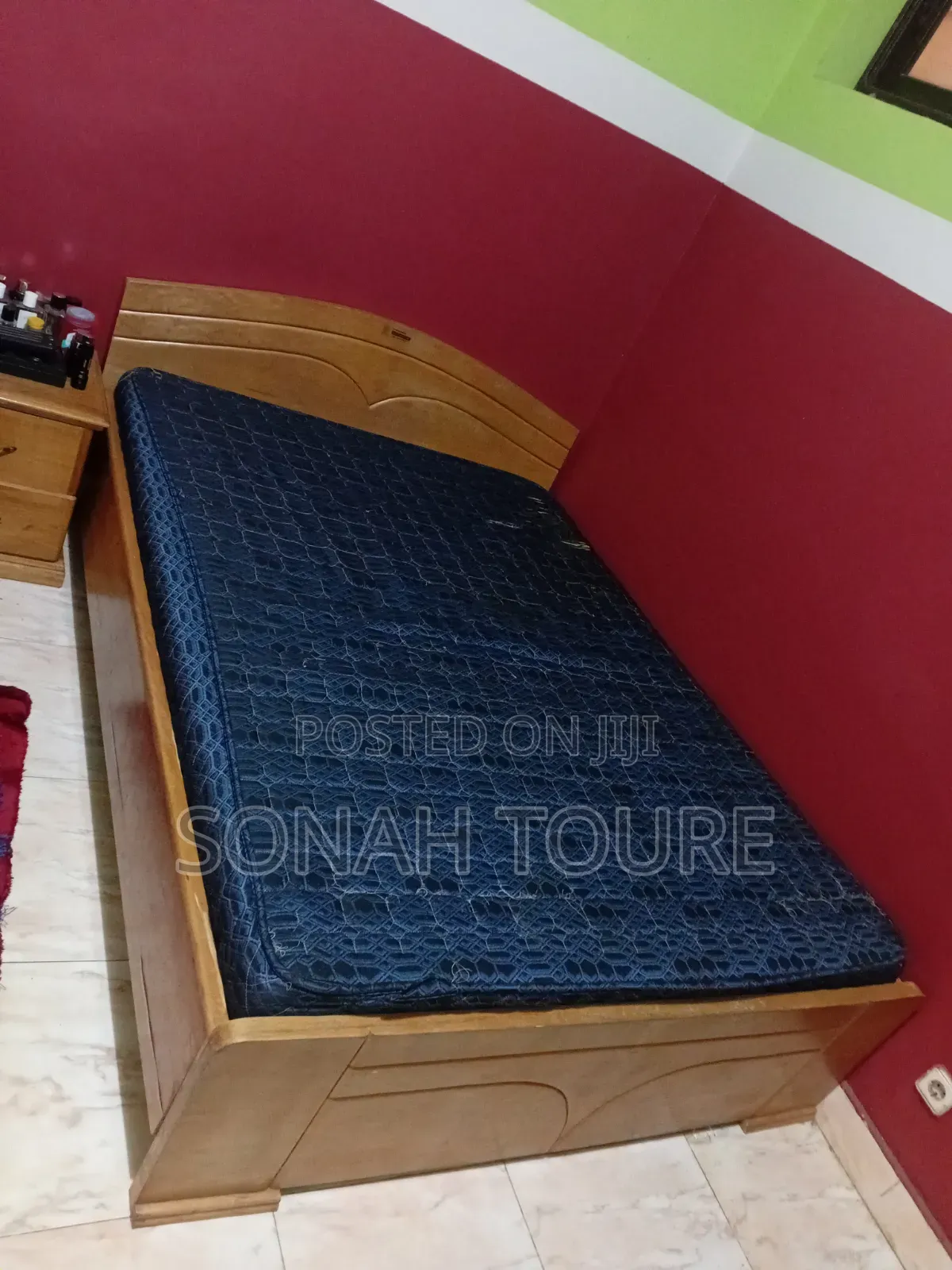 Double Bed Frame With Mattress – Neatly Used
