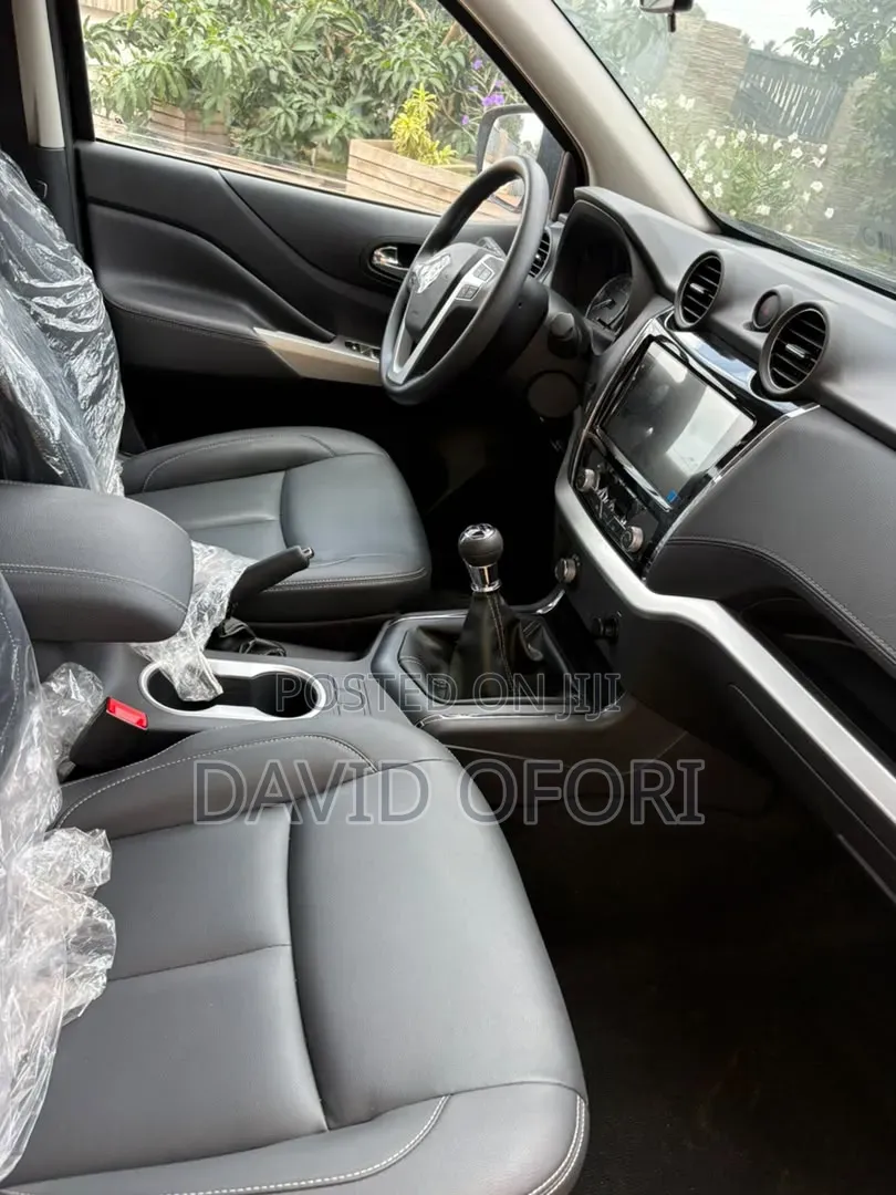 New Dongfeng Rich 6 2025 Black