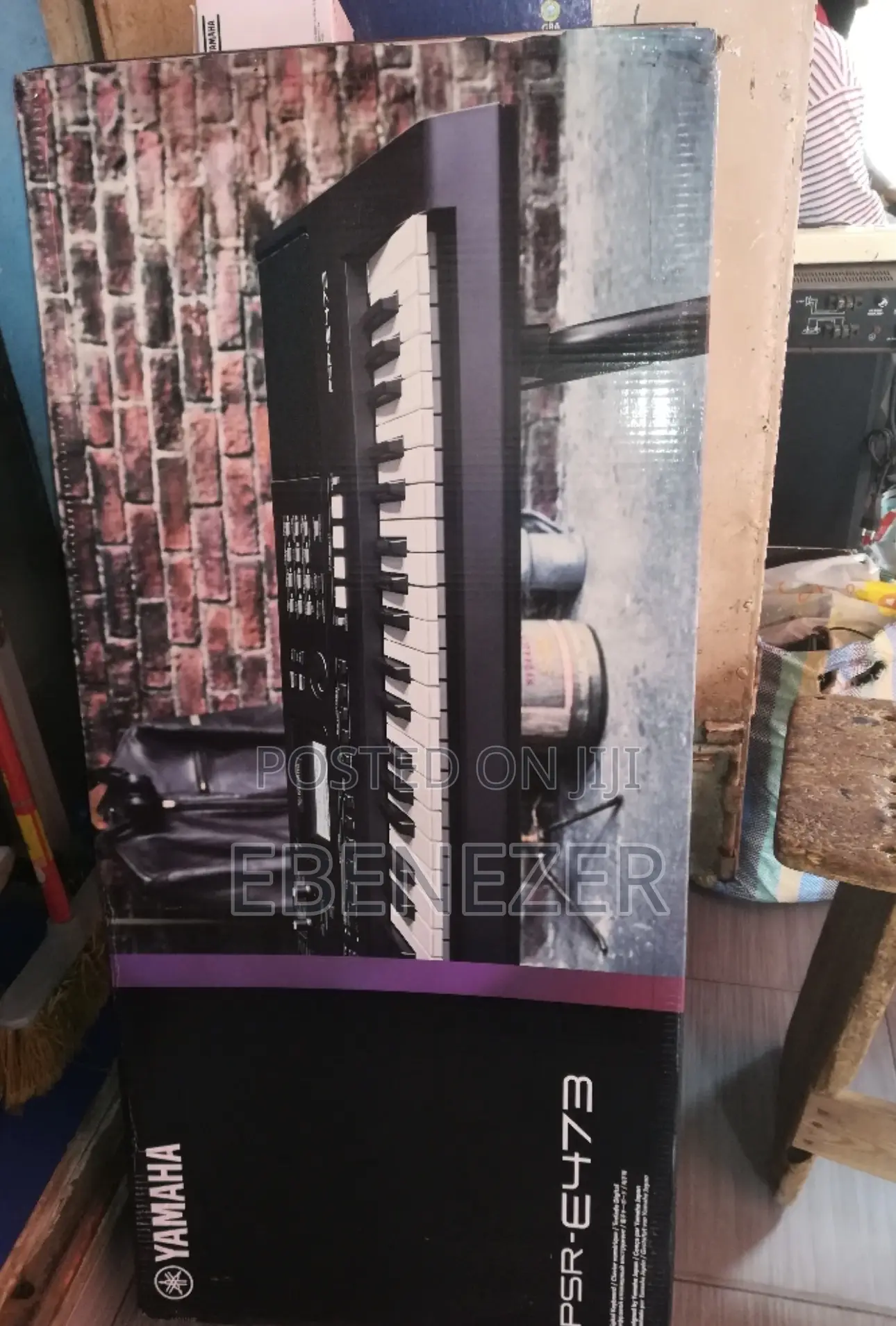 Yamaha PSR- E473 Keyboard