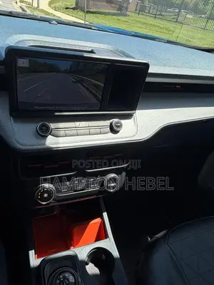 Ford Maverick 2022 Blue