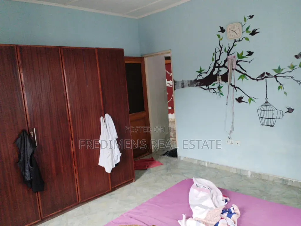 4bdrm House in Fredimens Real, Kumasi Metropolitan for sale