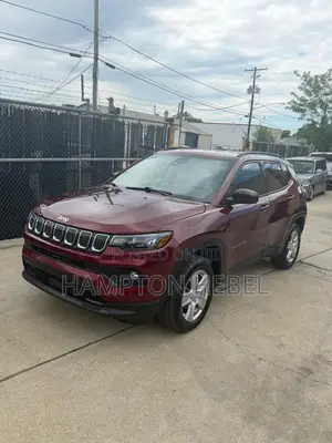 Jeep Compass Latitude 2022 Red