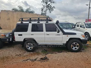 Toyota Land Cruiser 2014 White