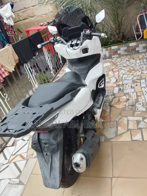Honda 2022 White