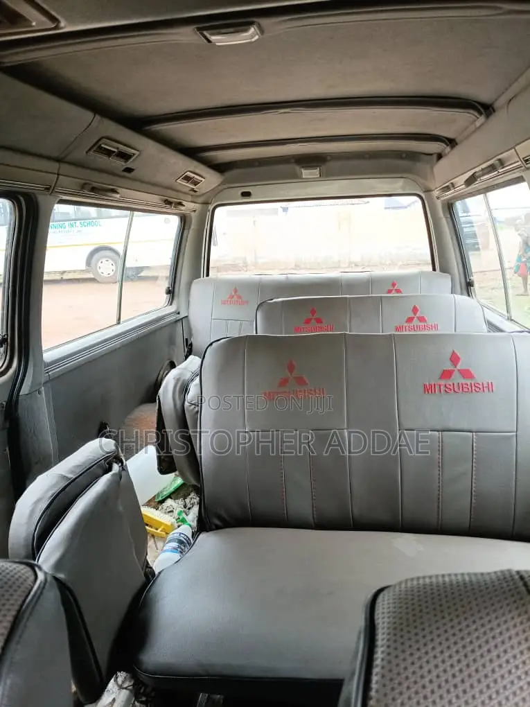 Mitsubishi Delica 2012 White