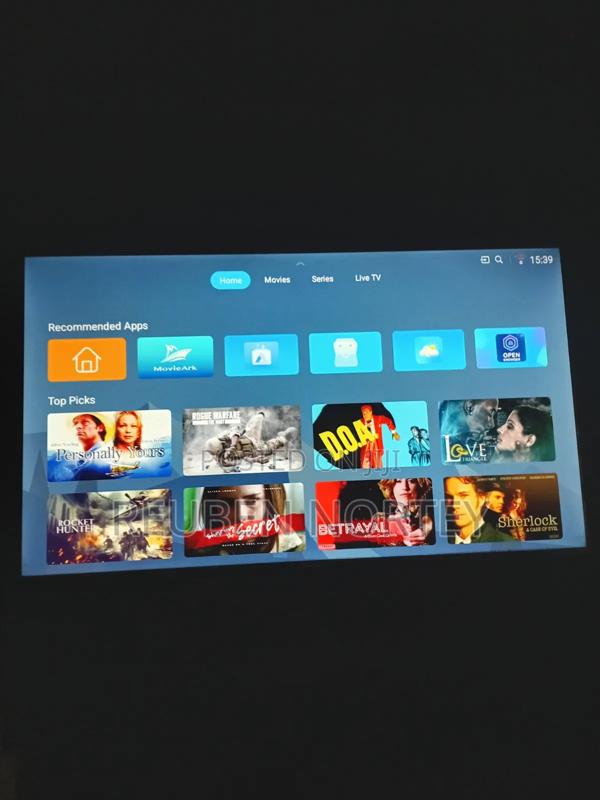 43 Sunnywalk Smart TV