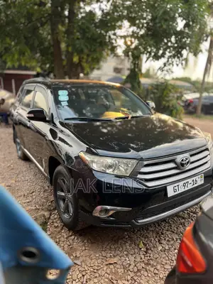 Toyota Highlander LE 4dr SUV (2.7L 4cyl 6A) 2014 Black