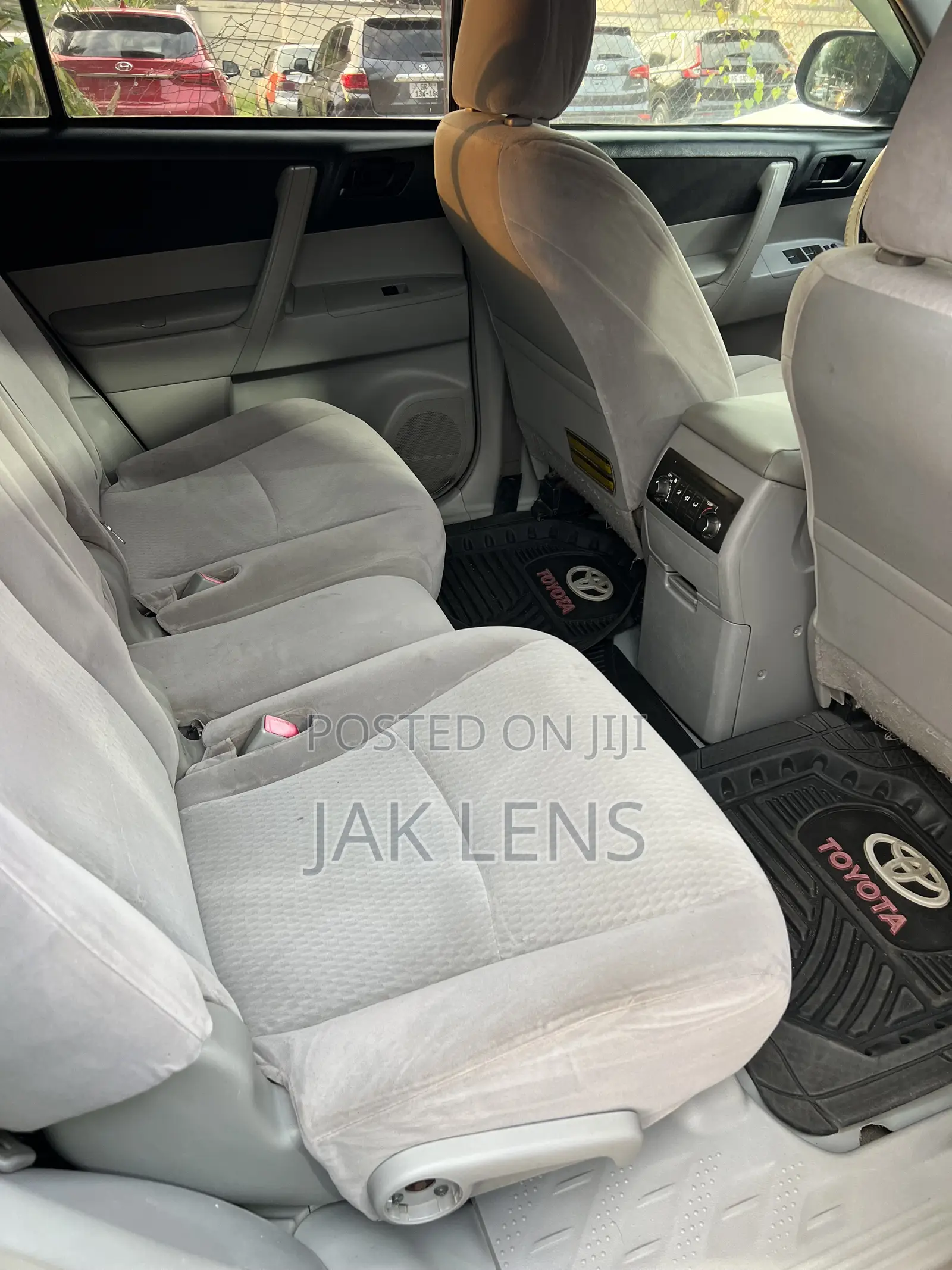 Toyota Highlander LE 4dr SUV (2.7L 4cyl 6A) 2014 Black