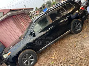 Toyota Highlander LE 4dr SUV (2.7L 4cyl 6A) 2014 Black