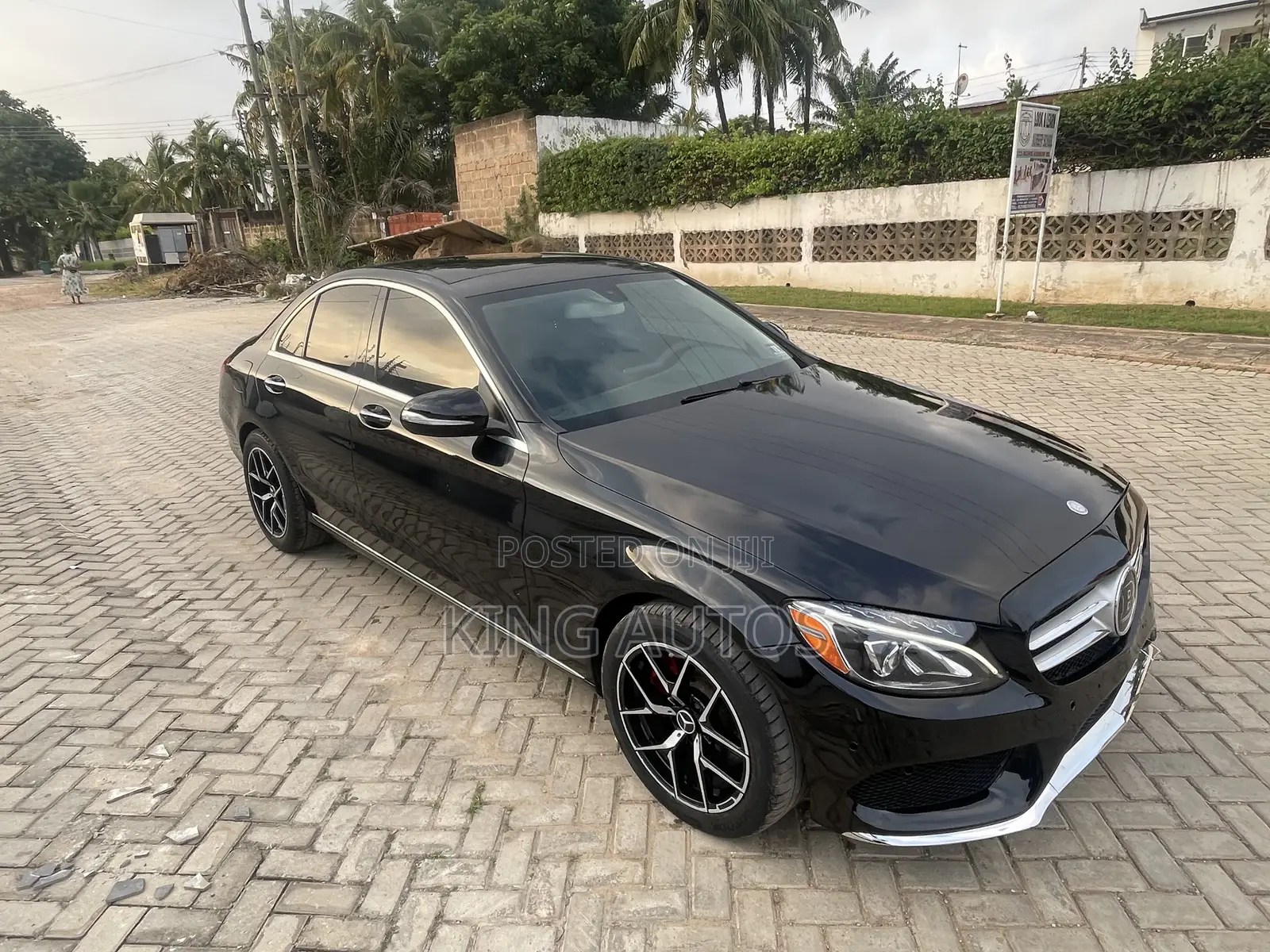 Mercedes-Benz C300 Luxury 4Matic Sedan AWD (2.0L 4cyl 7A) 2016 Black