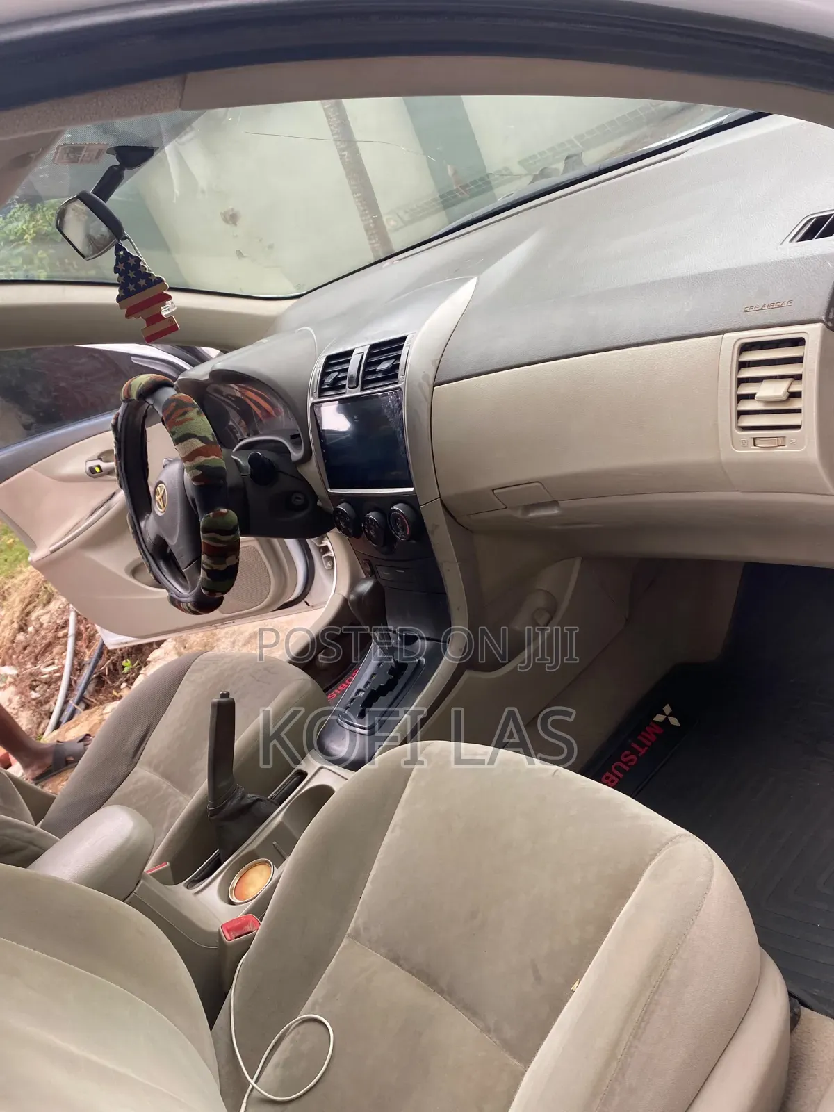 Toyota Corolla 2010 White