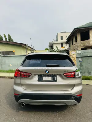 BMW X1 xDrive28i AWD 2018 Brown