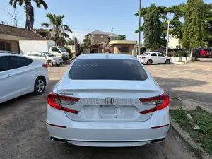 Honda Accord 2018 White