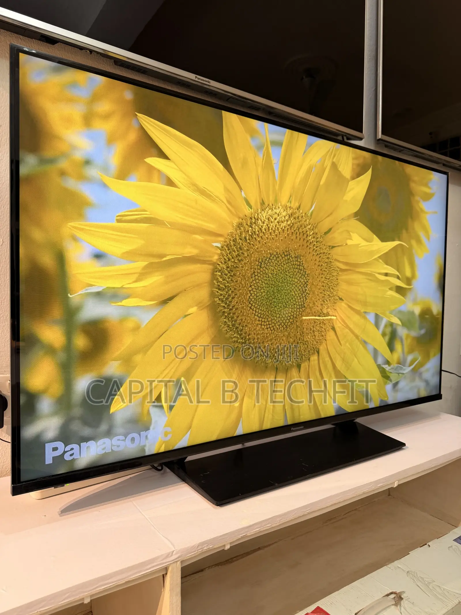 50inches Full Digital Satellite OLED Smart Panasonic TV