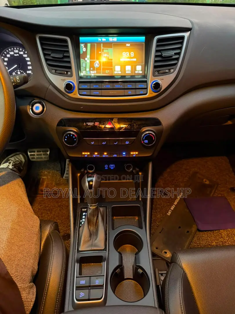 Hyundai Tucson SE FWD 2018 Gray