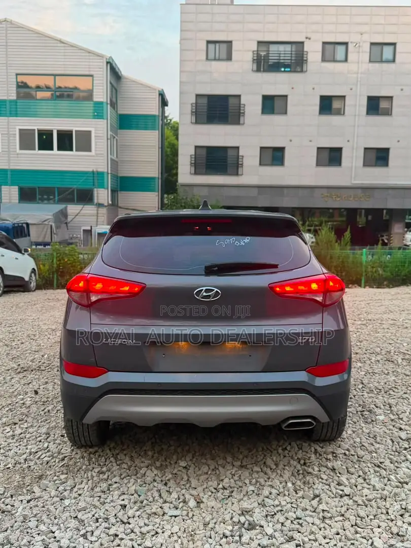 Hyundai Tucson SE FWD 2018 Gray