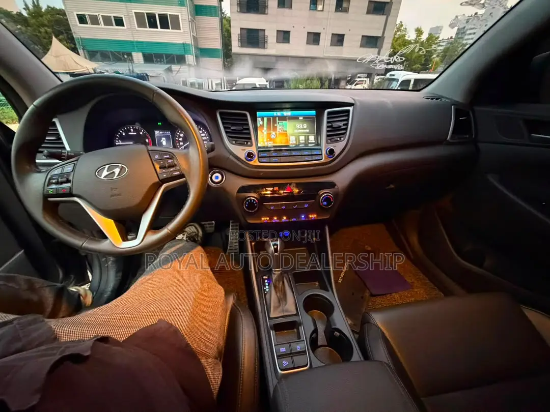 Hyundai Tucson SE FWD 2018 Gray