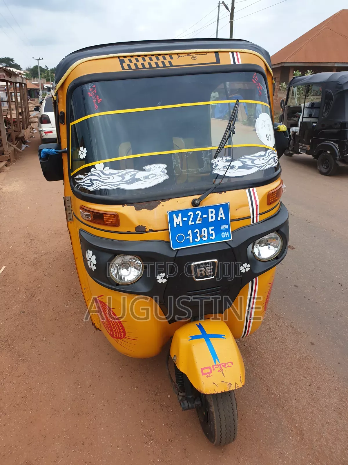 Bajaj Avenger 150 Street 2022 Yellow