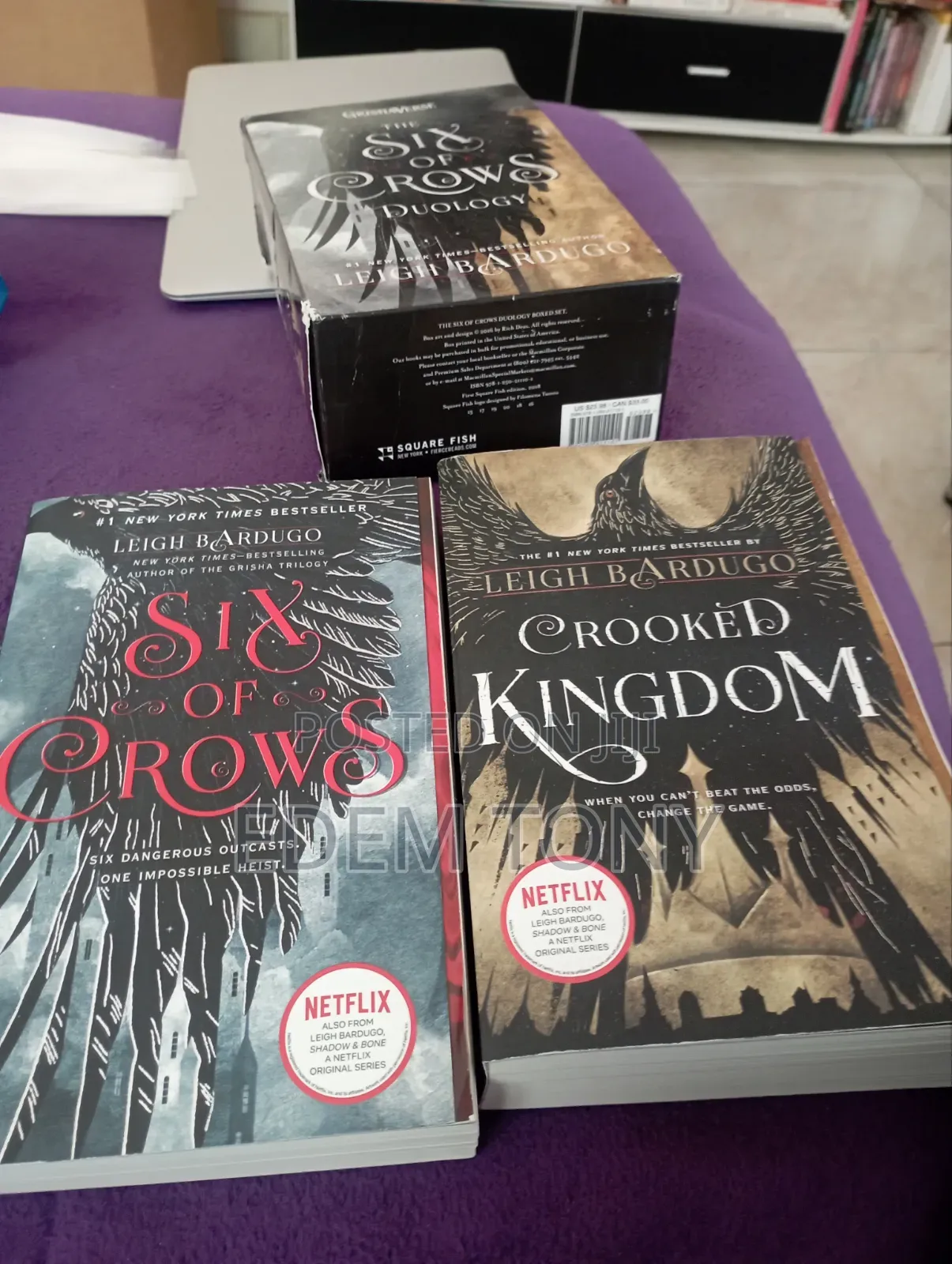 Six of Crows Duology by Leigh Bardugo; Six of Crows Crooked Kingdom.