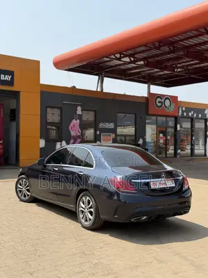Mercedes-Benz C300 Base C300 AWD 4MATIC Sedan 2018 Blue