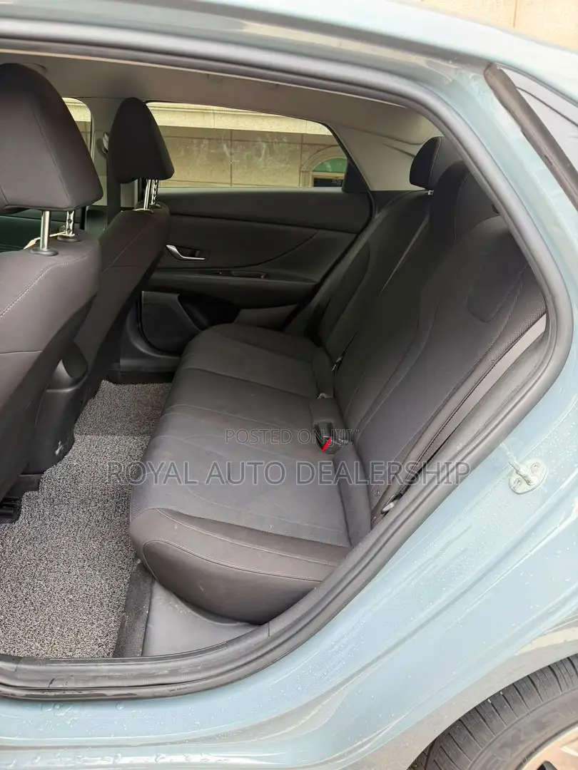 Hyundai Avante 2021 Black