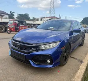 Honda Civic EX Hatchback 2019 Blue