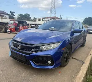Honda Civic EX Hatchback 2019 Blue
