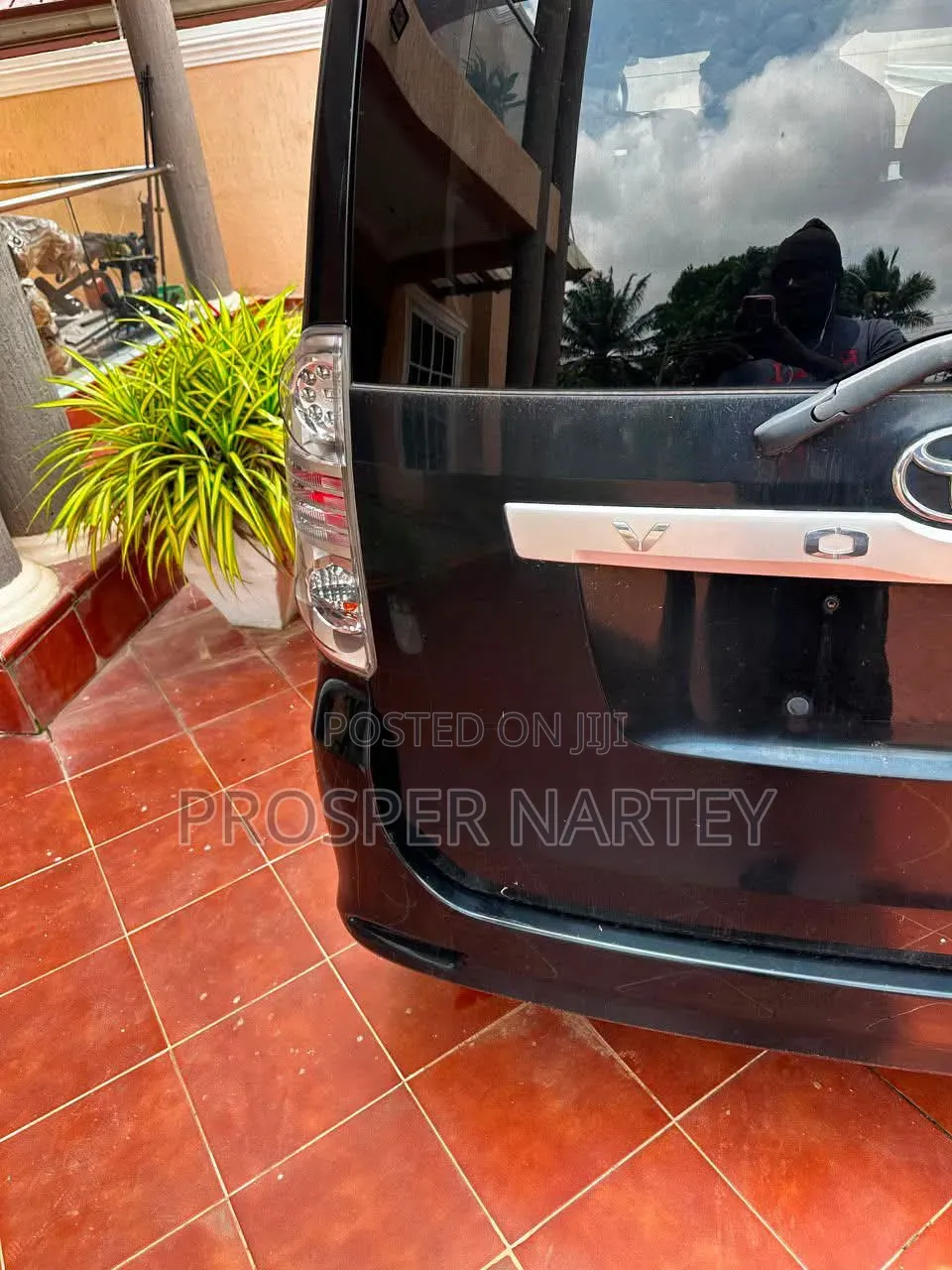 Toyota Voxy 2010 Matt Black