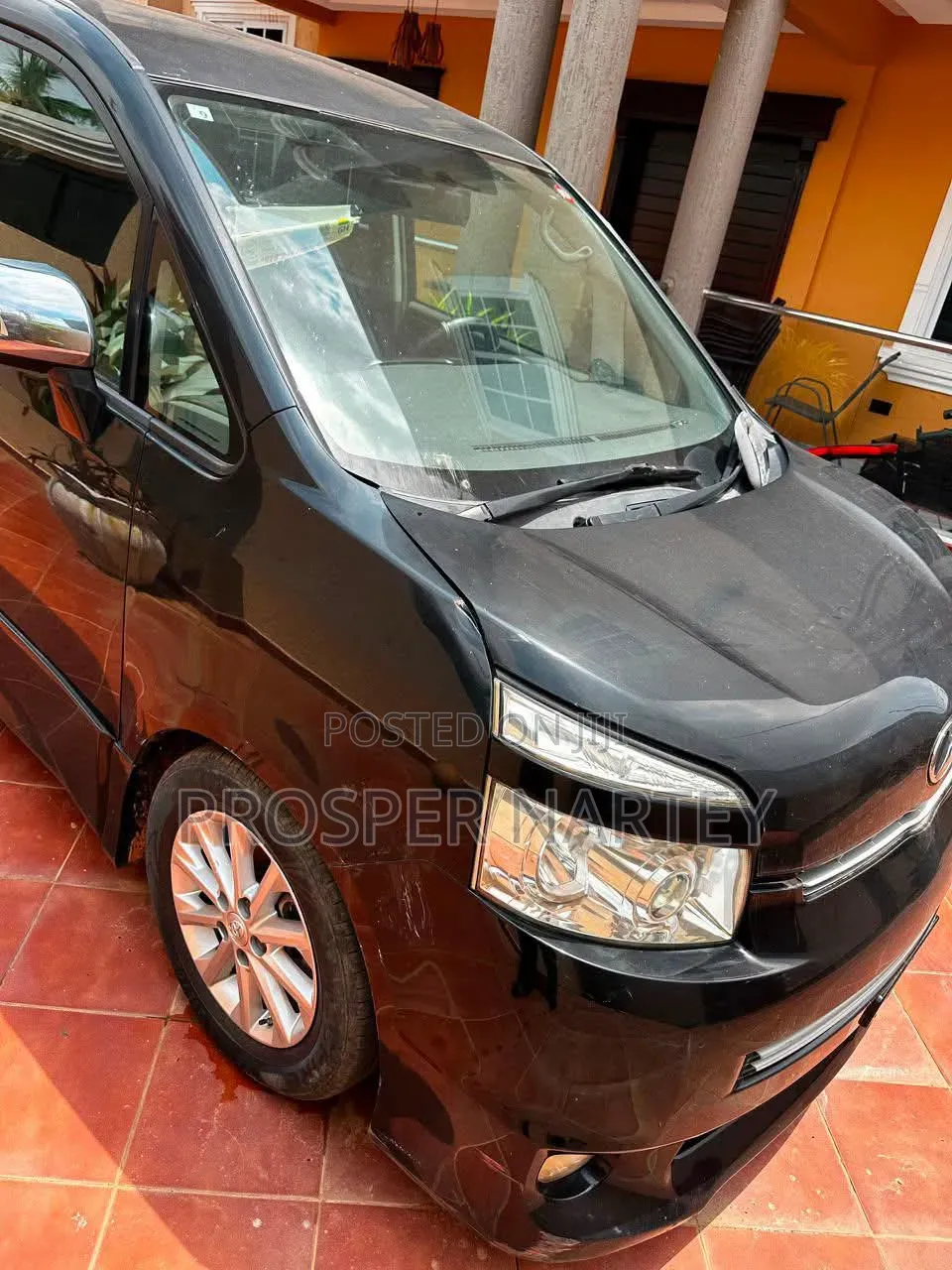 Toyota Voxy 2010 Matt Black