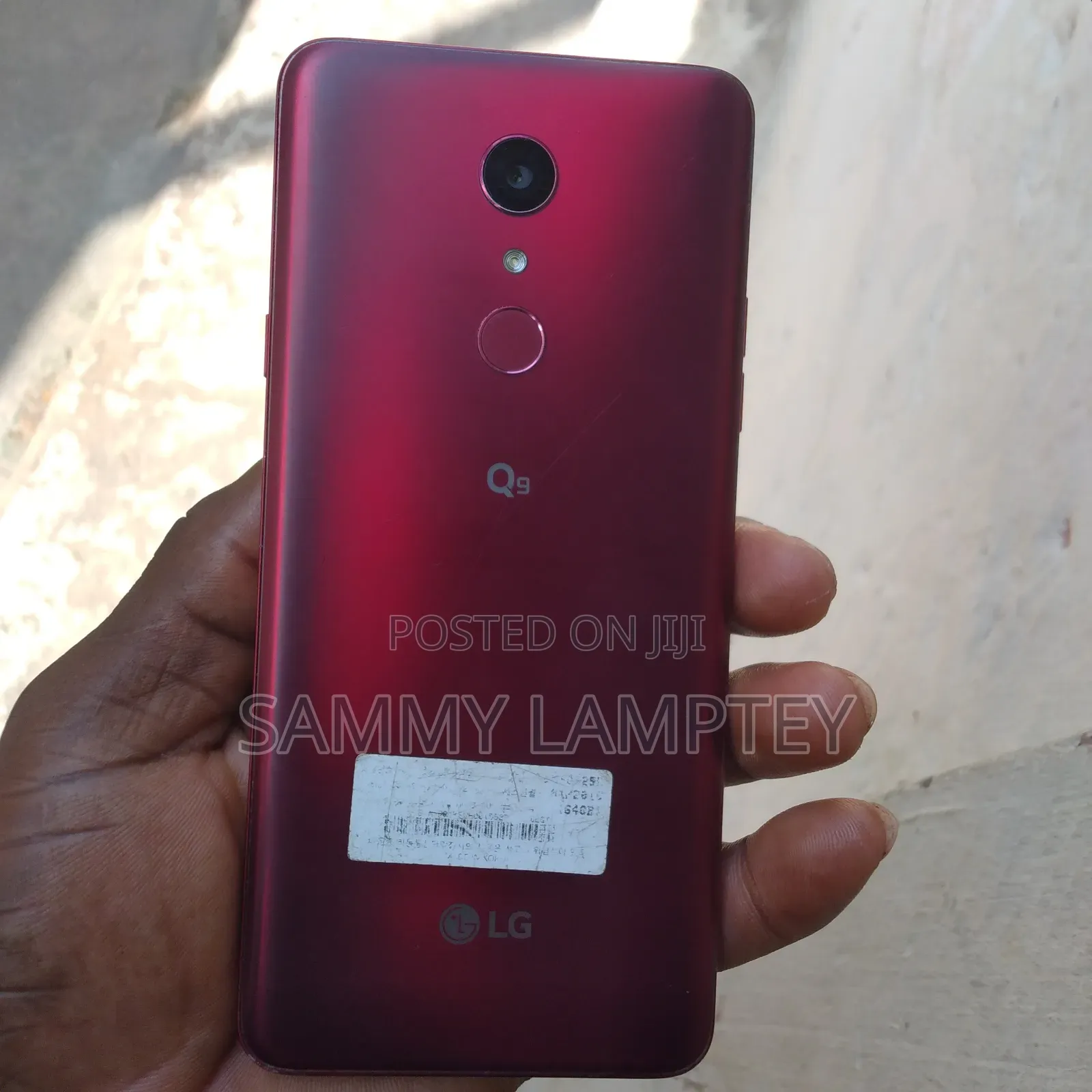 LG Q9 64 GB Red