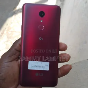 LG Q9 64 GB Red