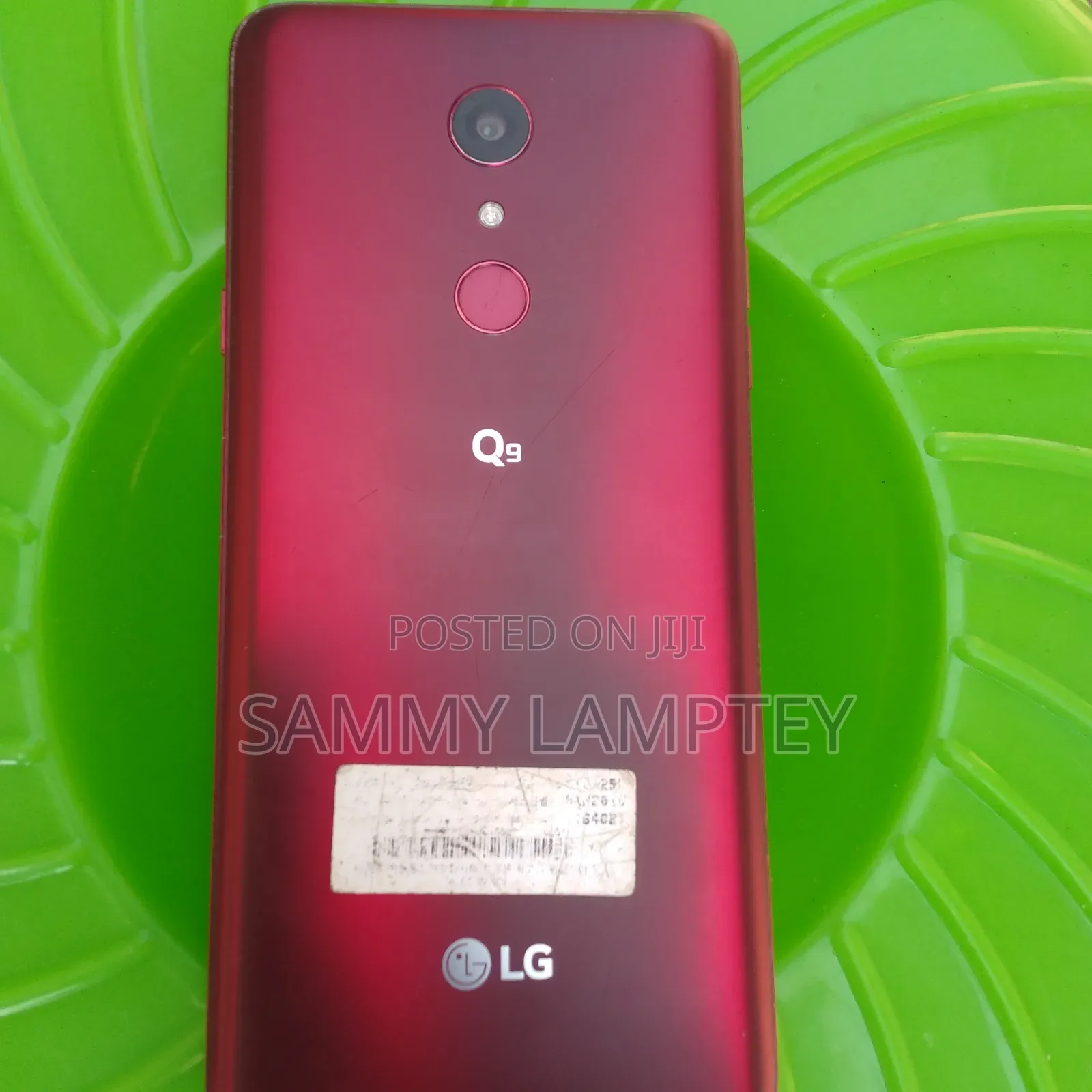 LG Q9 64 GB Red