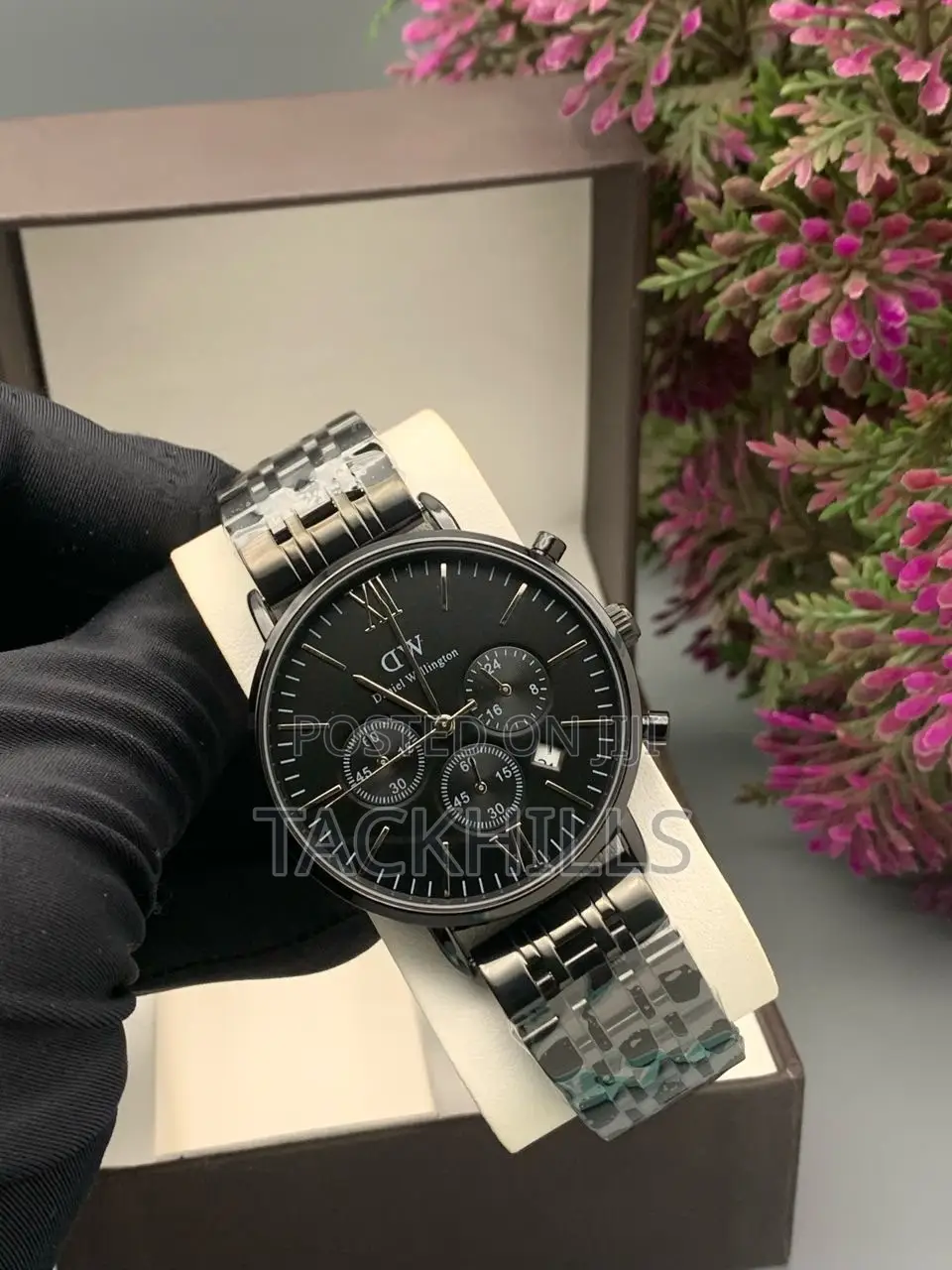 DW Watch Chronograph